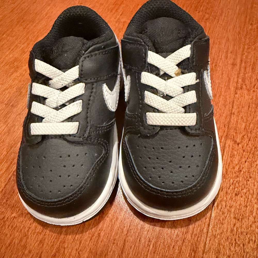 Toddler Black Nike Dunk Shoes